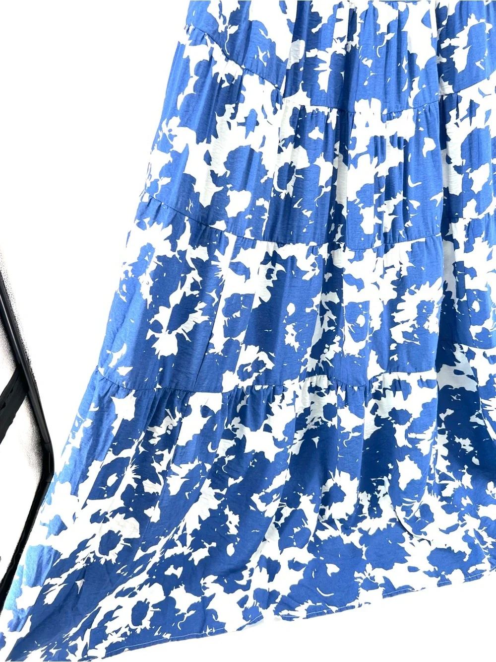 Abercrombie Blue Floral Flowy Maxi Dress Sz M Relaxed Strappy Resort Party